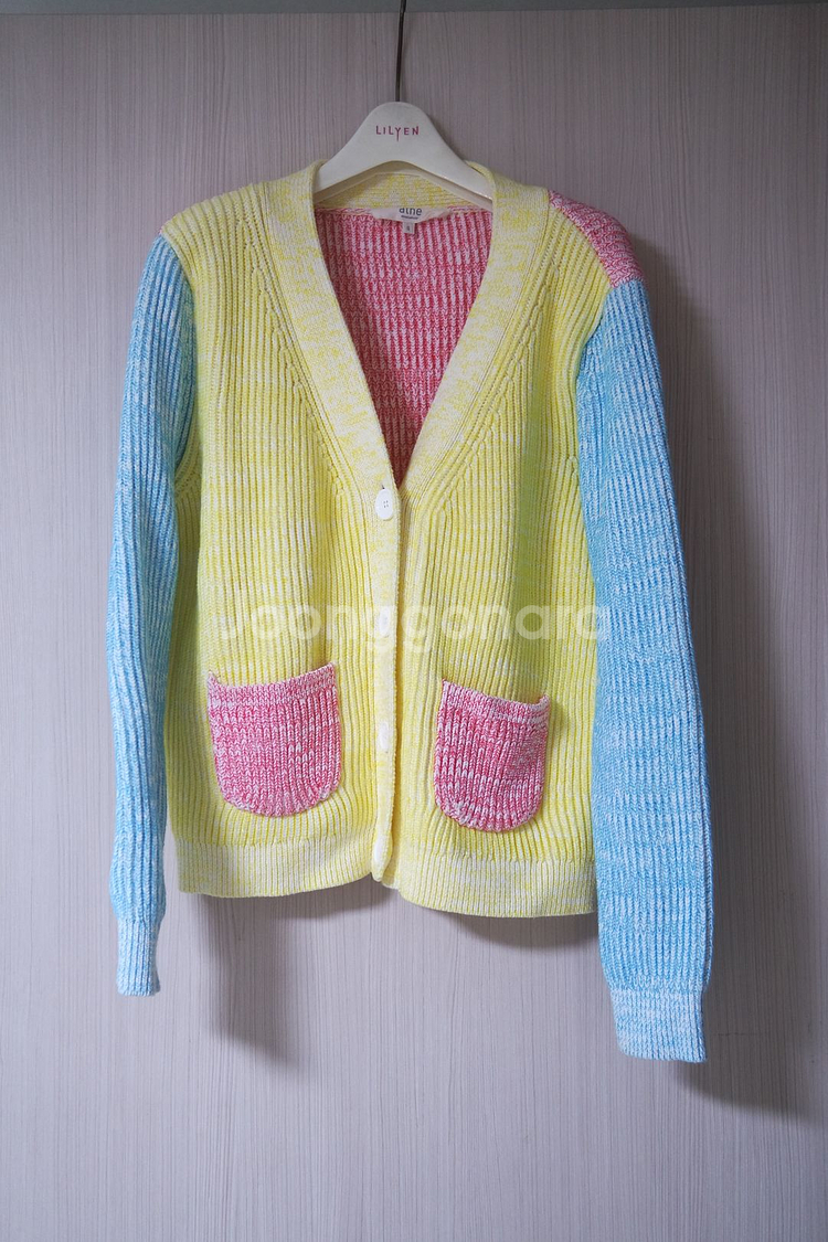 ** 아떼바네사부르노 - 정품 가디건 66--0