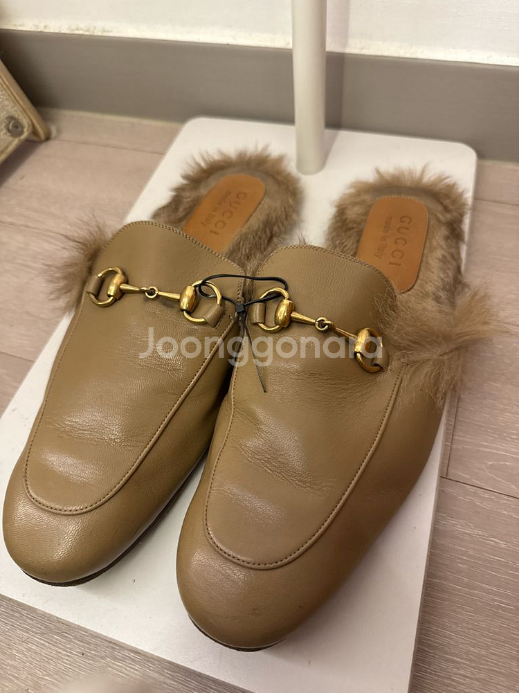 구찌 정품 홀스빗 퍼 블로퍼 베이지--0