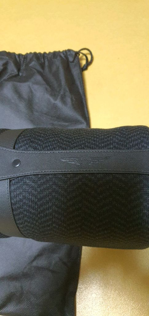 제네시스 차량용담요 입니다--1