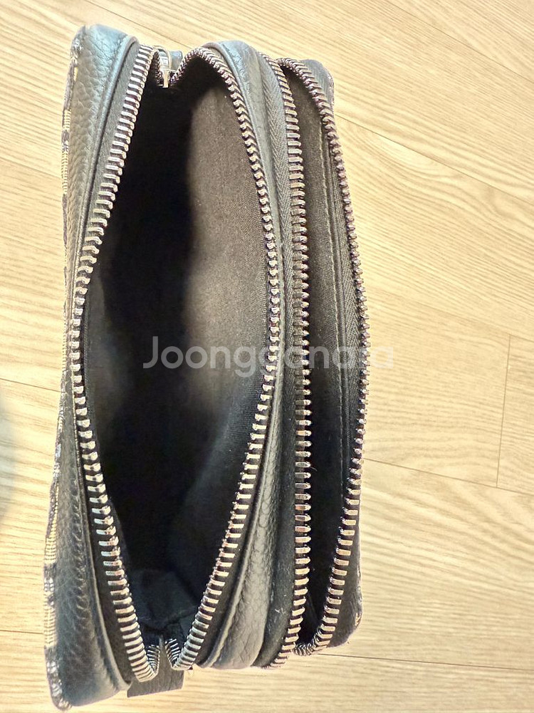 디올 오블리크 메신저백(사용감없음)--5