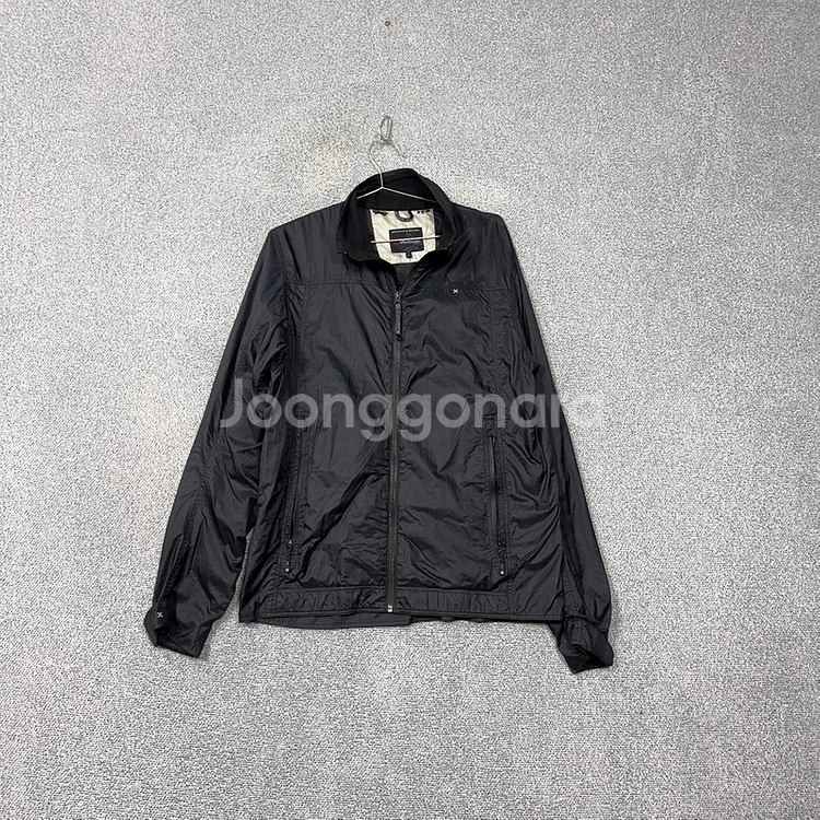 몬츄라 로고 나일론 바람막이 집업 자켓 L--0