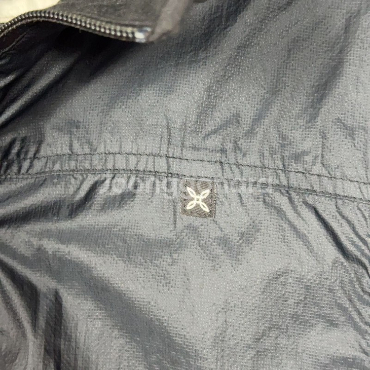 몬츄라 로고 나일론 바람막이 집업 자켓 L--2