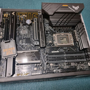 ASUS TUF B660M PLUS Wi-Fi D4
