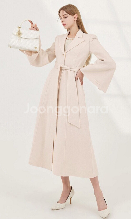 그레이스 유 세티아 싱글 핸드메이드 코트 판매.--1