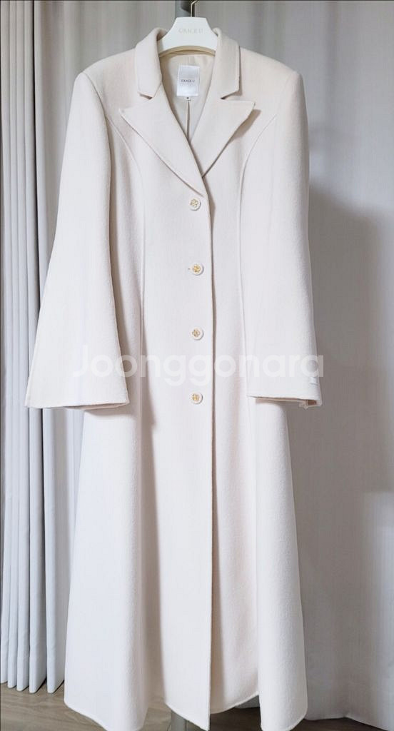 그레이스 유 세티아 싱글 핸드메이드 코트 판매.--3