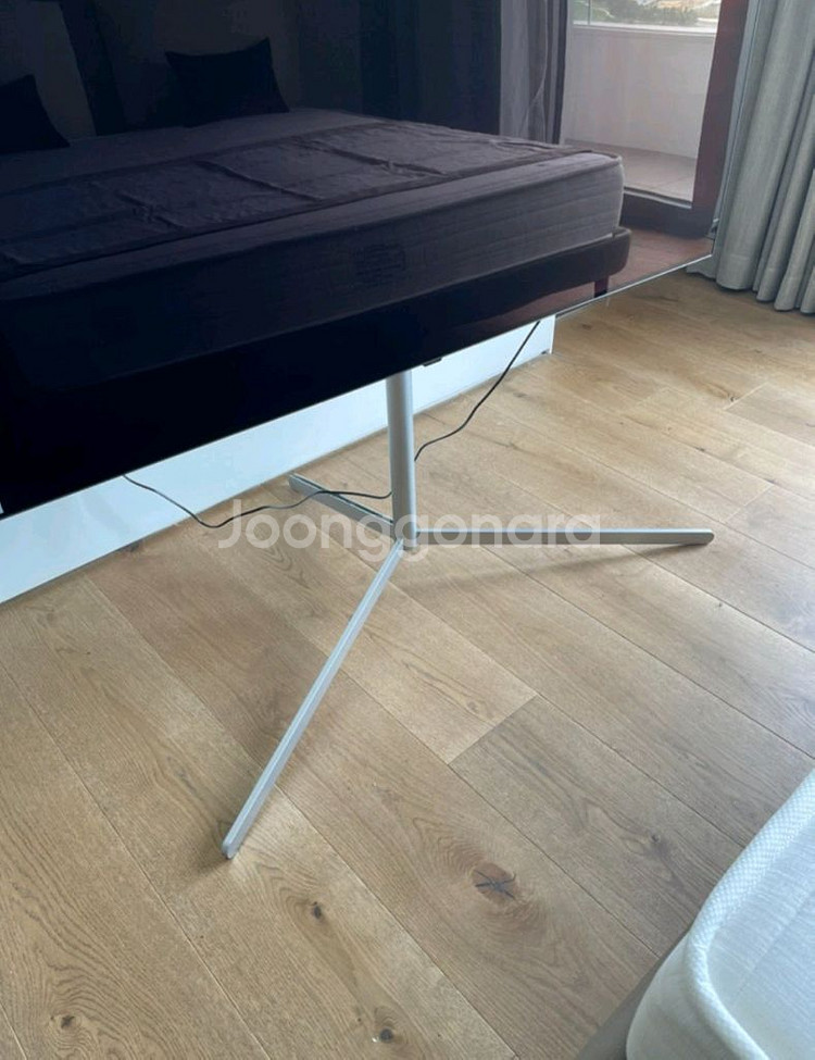 LG OLED 65인치 TV 거치대만팝니다--1