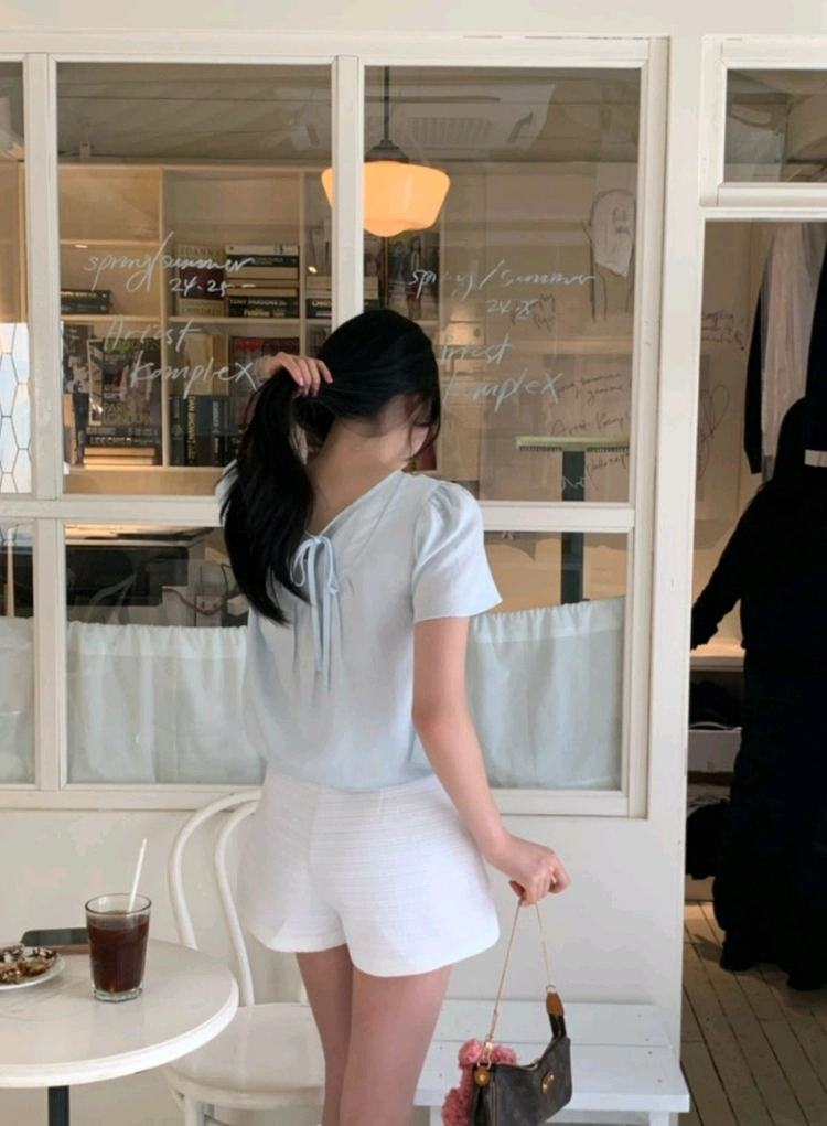 새상품) 르브아 로아 블라우스 화이트 컬러 팔아요 이미지