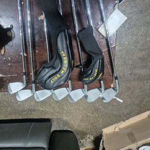 gv투어10도드라이버4번유틸리티 아이언 세트 판매합니다