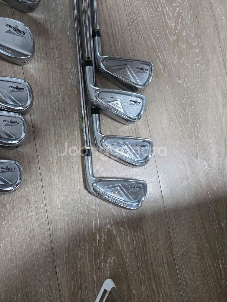 브리지스톤 V300-4 풀셋 저렴히 판매합니다--2