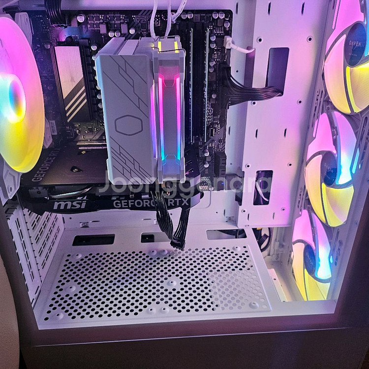 7500F 4060 PC 본체 판매합니다--2