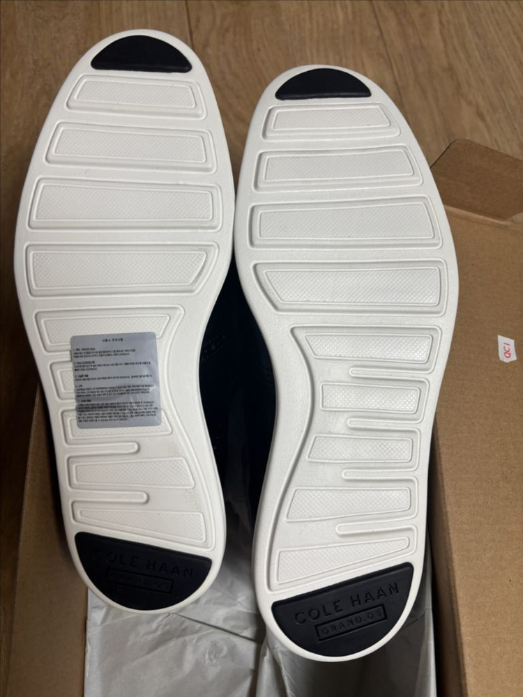 콜한 남성구두 윙팁 블랙 8.5W(운동화기준 270)--9