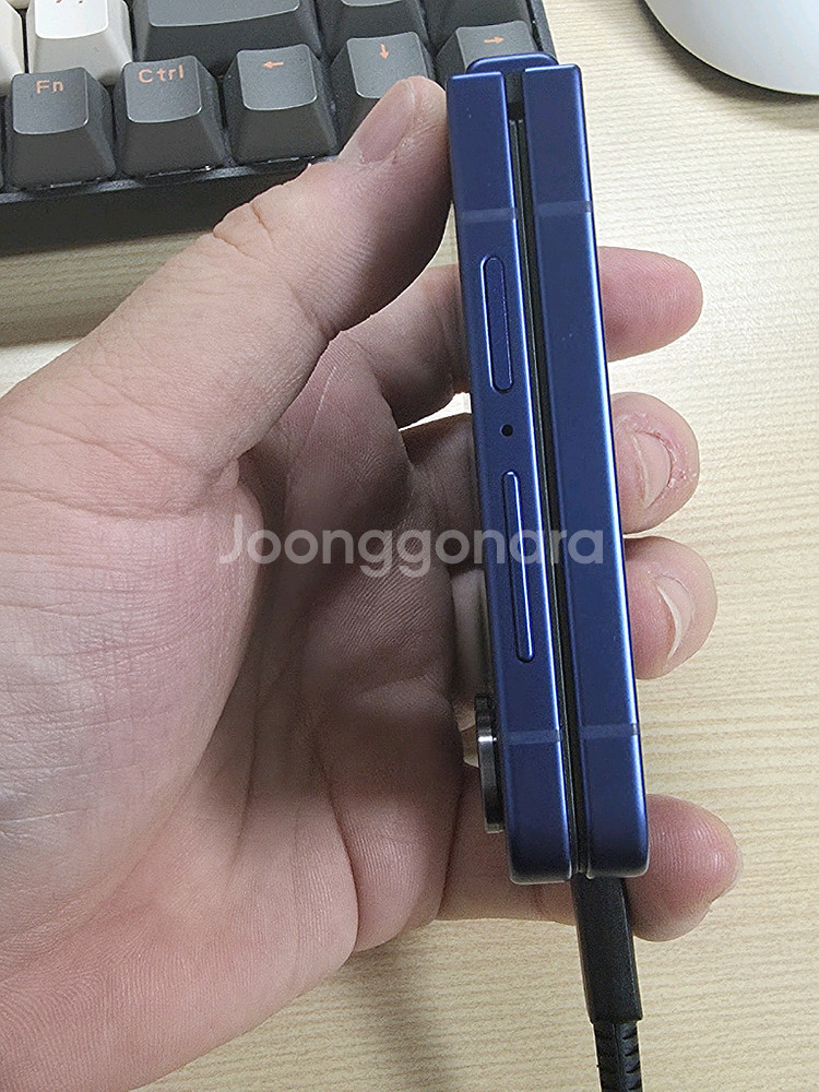 갤럭시 Z플립7 256GB 유심기변용--3