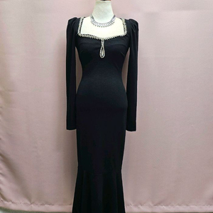 (새상품) 보석 스퀘어넥 머메이드 롱원피스