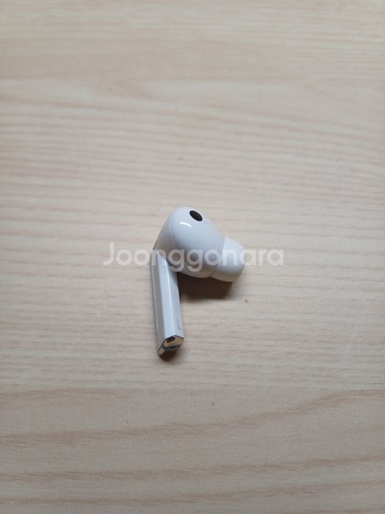 버즈 3 프로 화이트 왼쪽 유닛 판매합니다--0