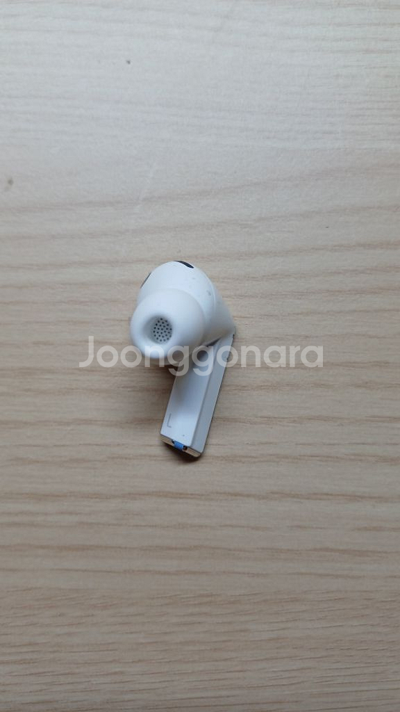 버즈 3 프로 화이트 왼쪽 유닛 판매합니다--1