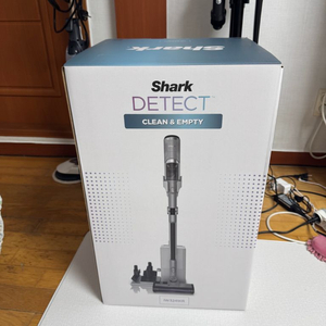 샤크 무선청소기 IW3241KR 미개봉 새제품