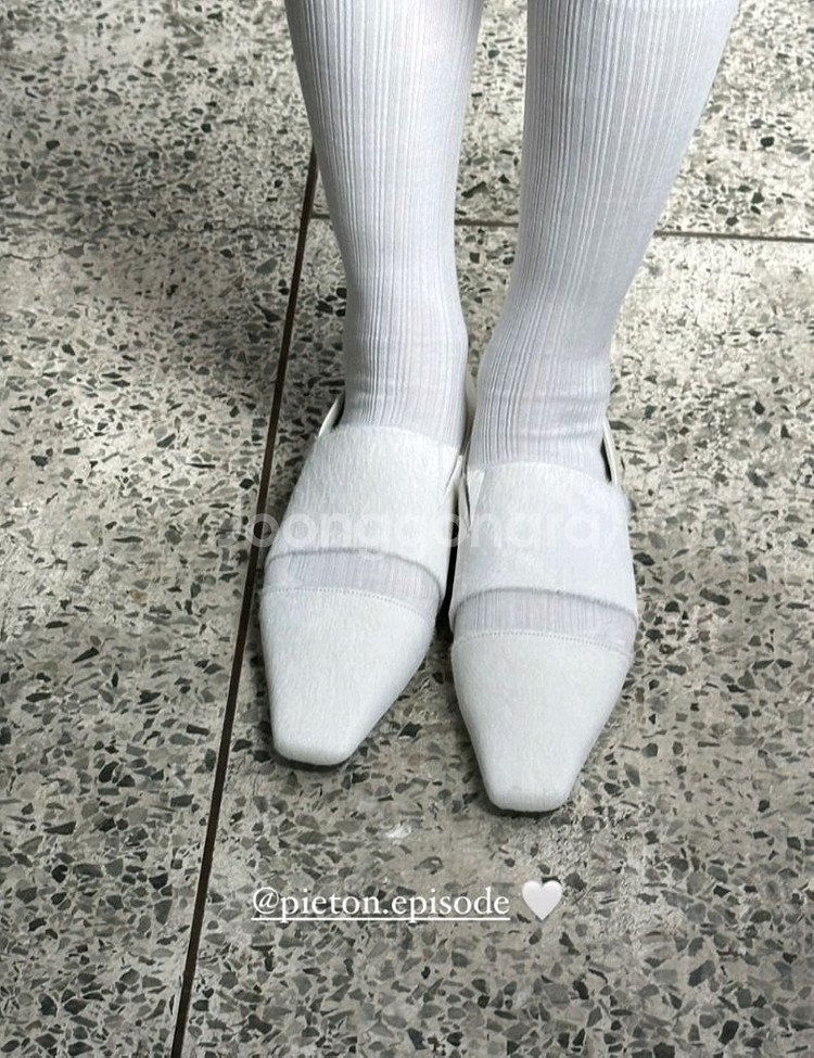 피에톤 HOV cutout loafer_ecru/ 37--5