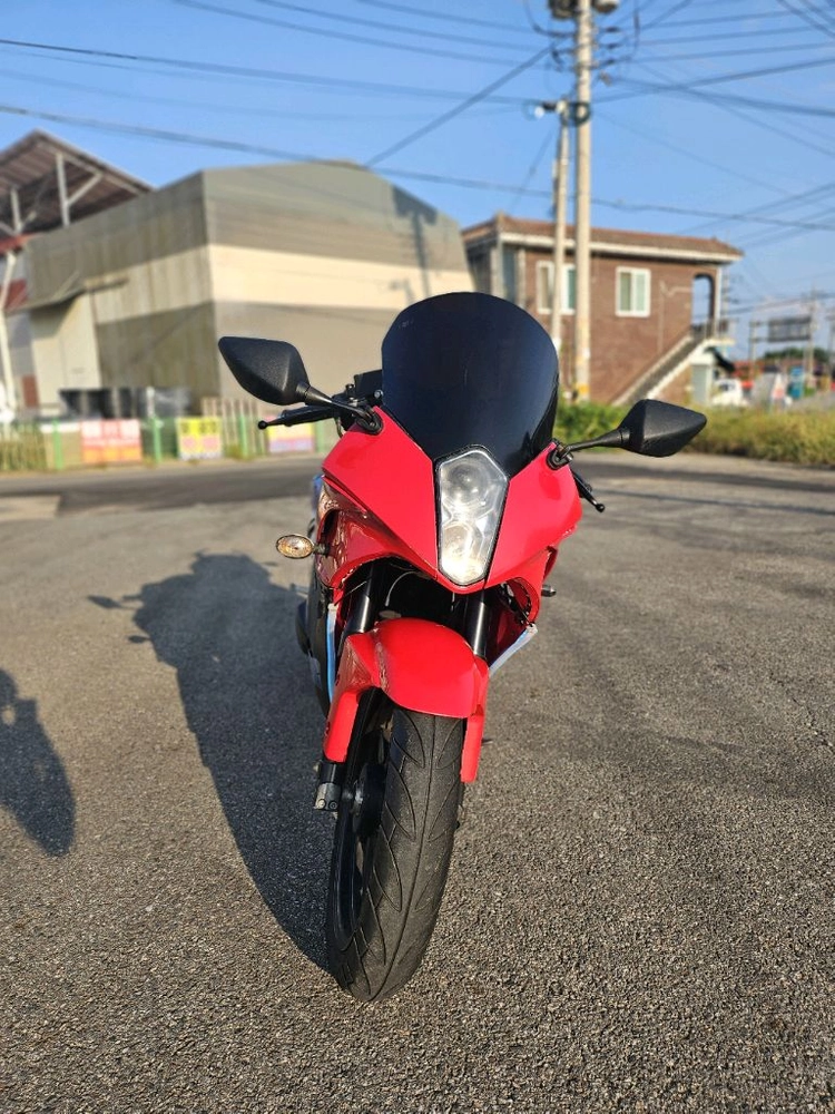코멧250r / 14년식 / 2만키로 / 120만원 이미지