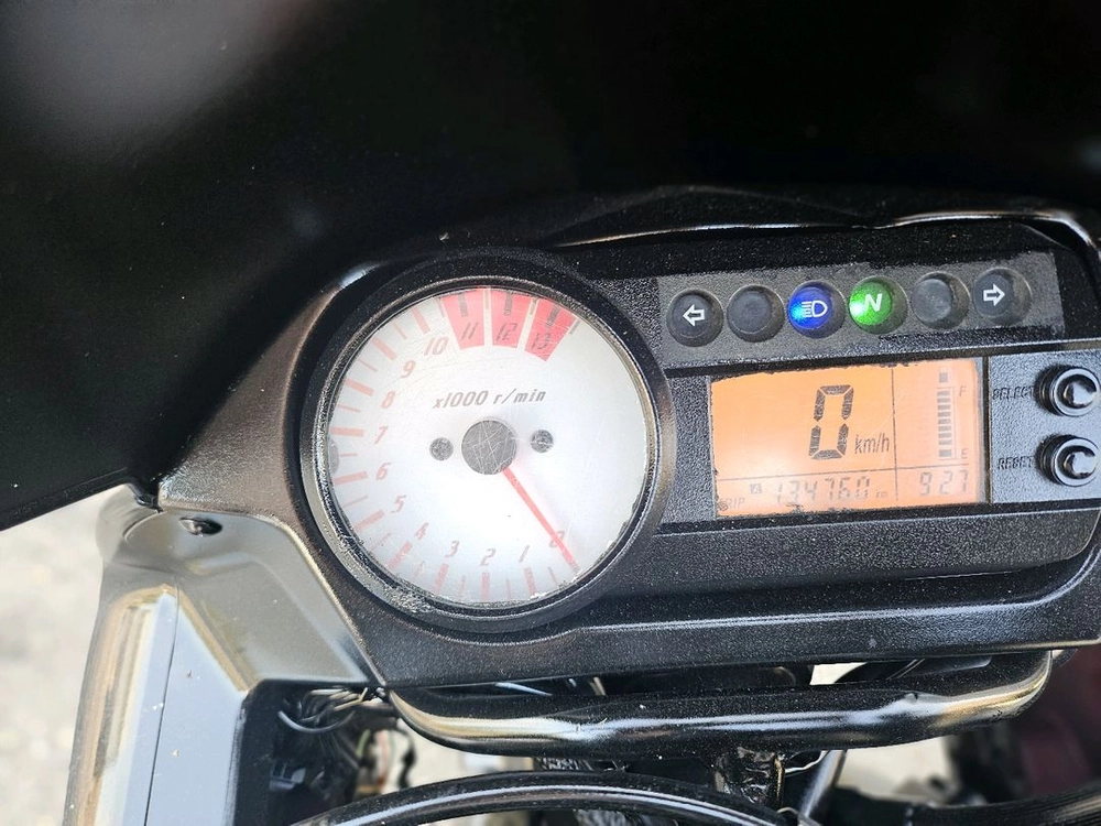 코멧250r / 14년식 / 2만키로 / 120만원 이미지