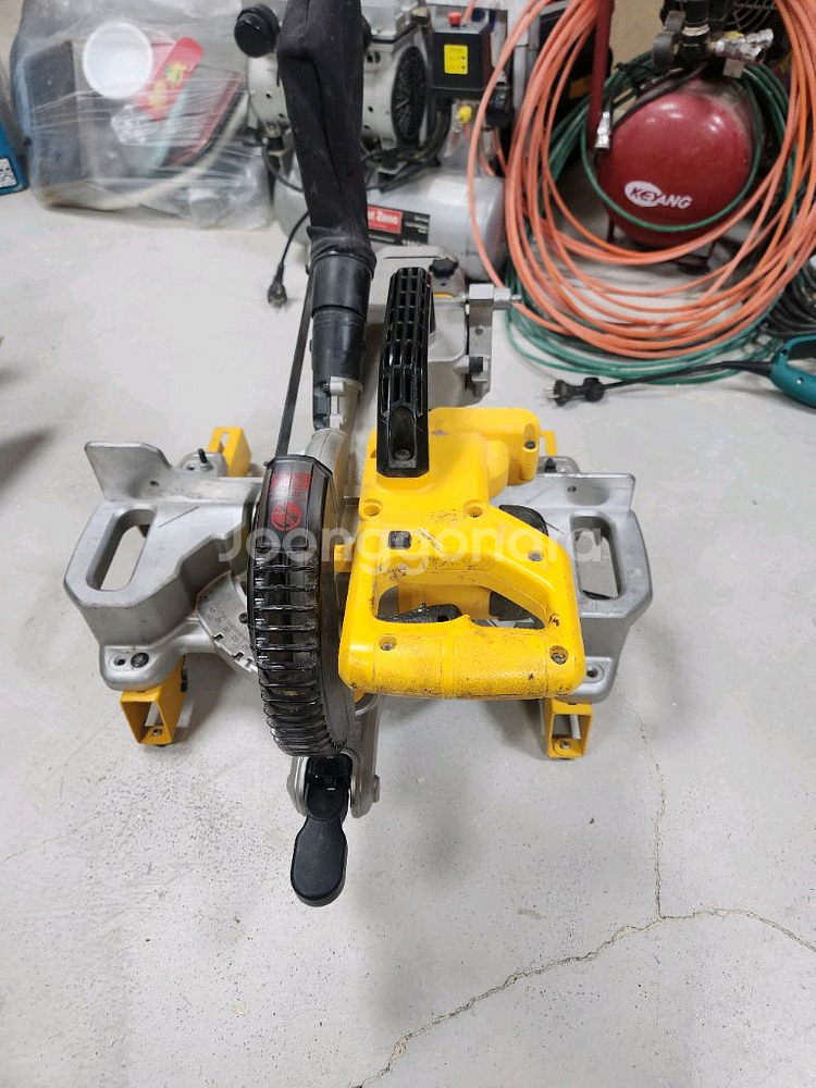 마끼다 해머드릴, 디월트 무선각도절단기, 디월트 집진기--2