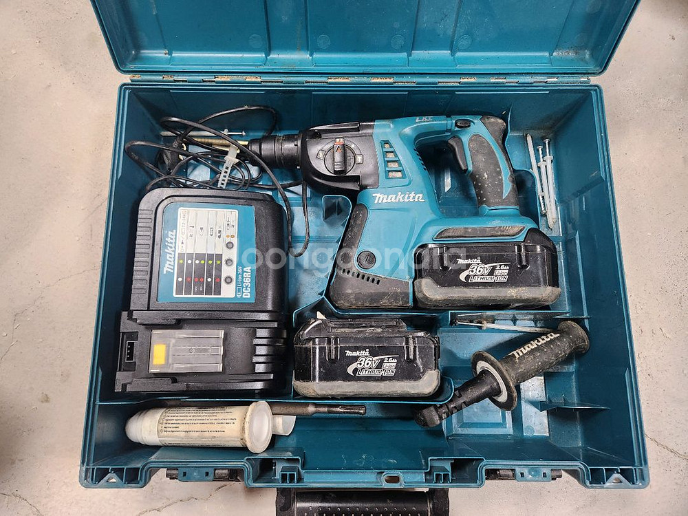 마끼다 해머드릴, 디월트 무선각도절단기, 디월트 집진기--0