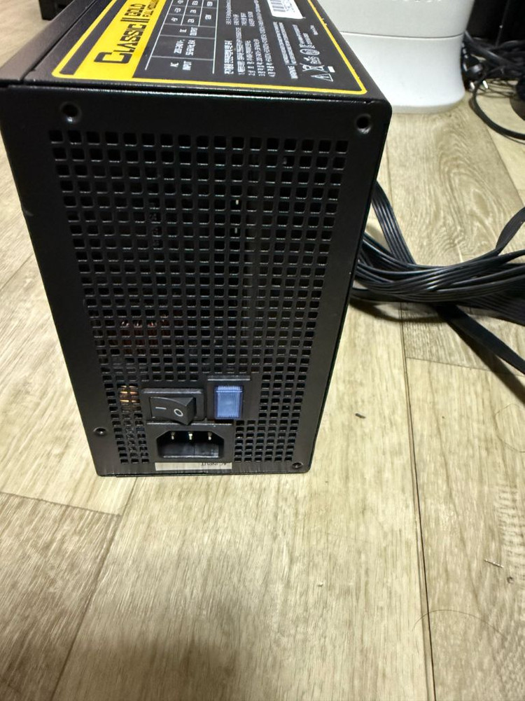 마이크로닉스 클래식iOS 1050W 80plus 골드--3