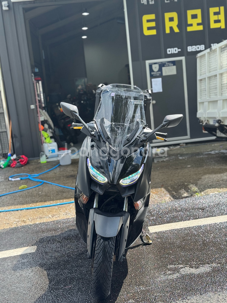 야마하 XMAX300 (2022)--1