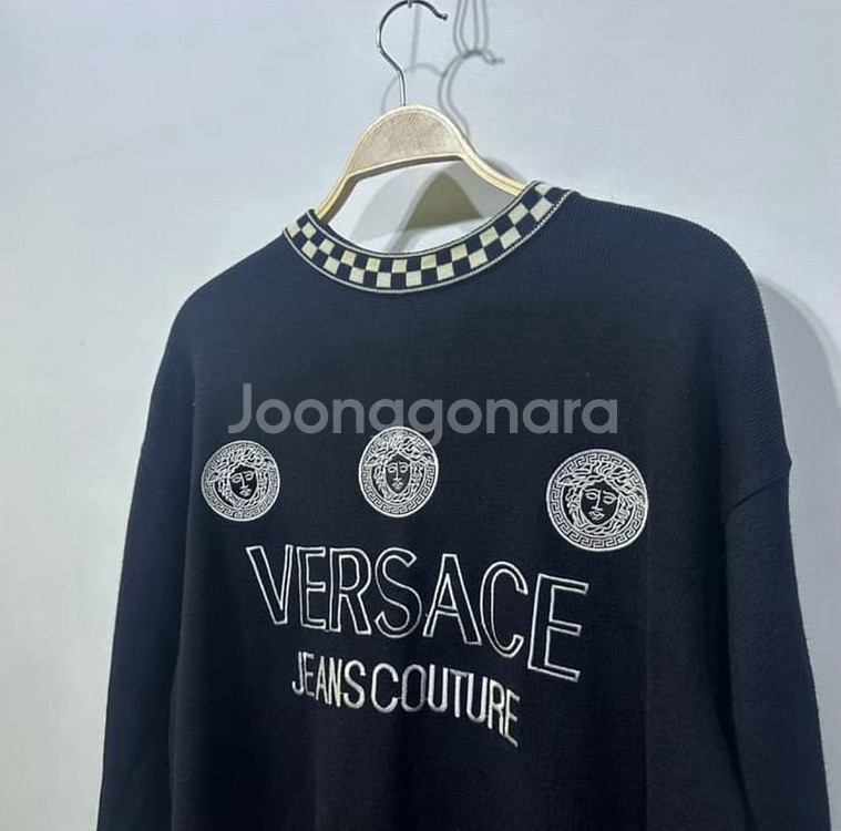 베르사체 맨투맨--1