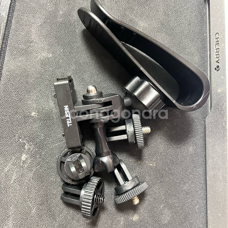 인스타 360X5 에센셜+모터사이클 번들 +L마운트--5