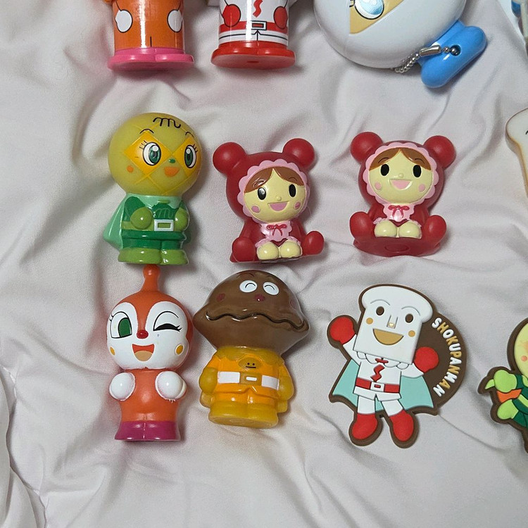 호빵맨 고전 피규어 가챠 메론빵맨 세균맨식빵맨베이비맨카 이미지