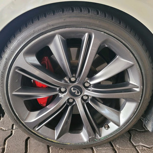 인피니티 q60s 20인치 휠타이어[윈터]
