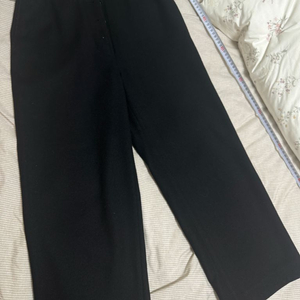 BEAKER 브랜드의 울 혼방 팬츠 1사이즈 블랙