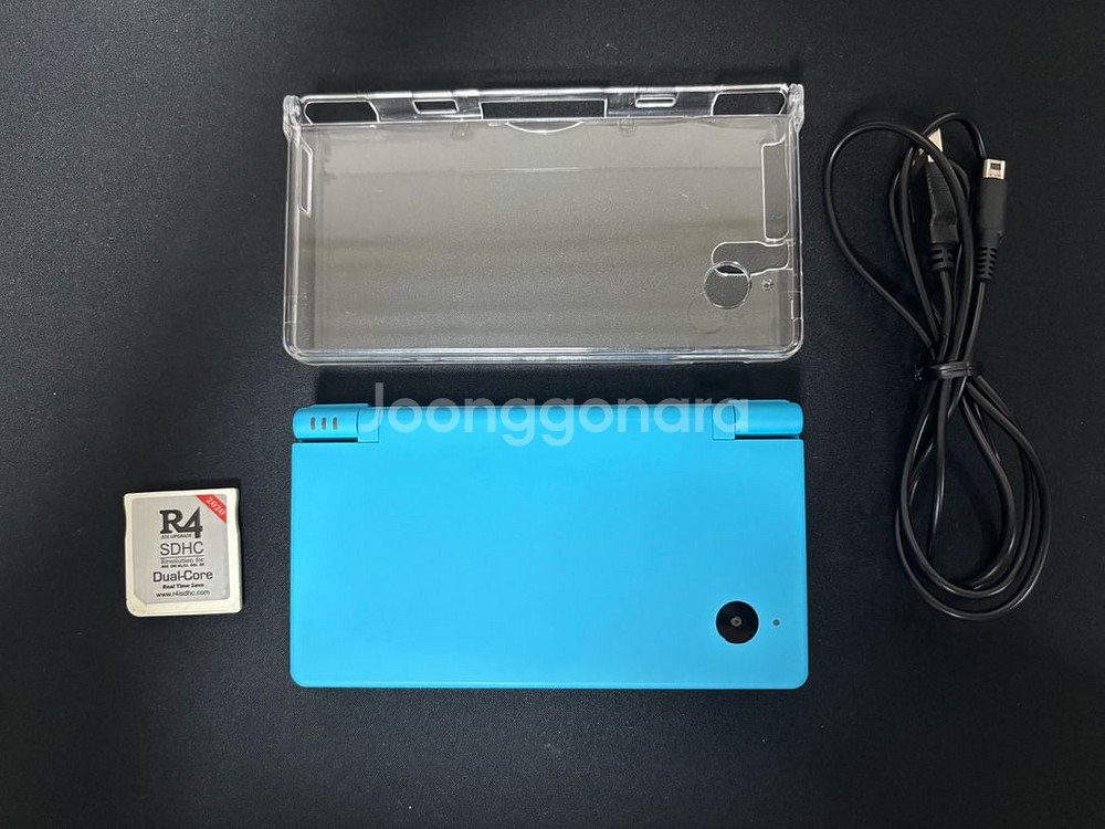 닌텐도 dsi 한글판 (R4침,충전기,케이스 포함)--0