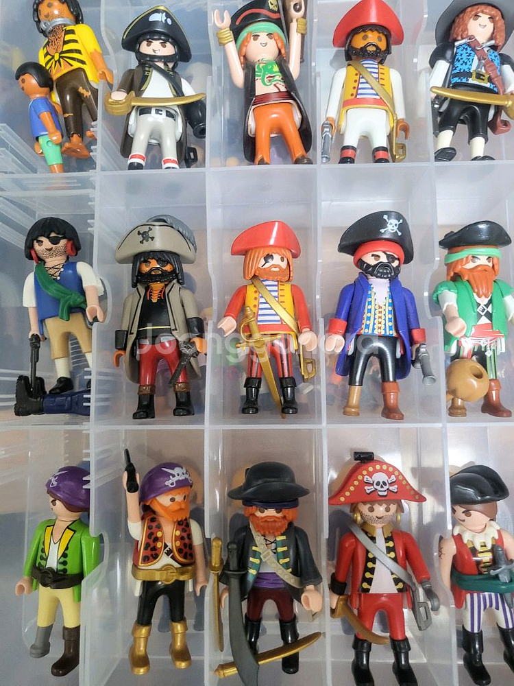 플레이모빌 해적24명 일괄--2