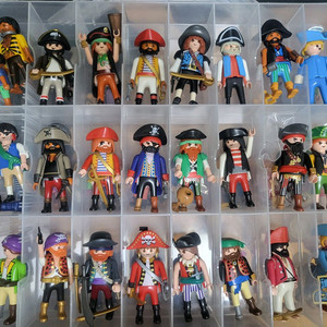 플레이모빌 해적24명 일괄