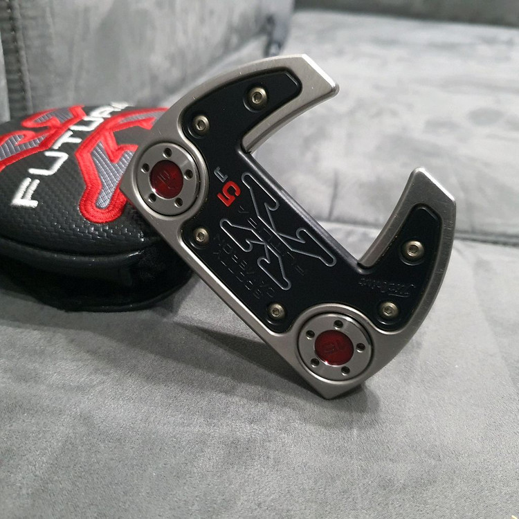 스카티카메론[퓨추라X5R]34인치(정품)퍼터(완전A급) 이미지