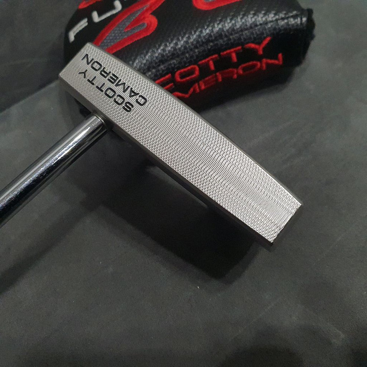 스카티카메론[퓨추라X5R]34인치(정품)퍼터(완전A급) 이미지