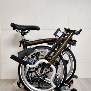 22년식 브롬톤 블랙라커 M6R(실버)9단 개조