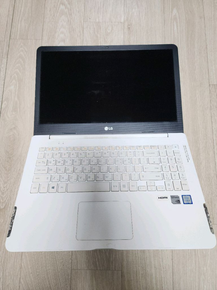 lg15u56 부품용 노트북 팝니다.--1