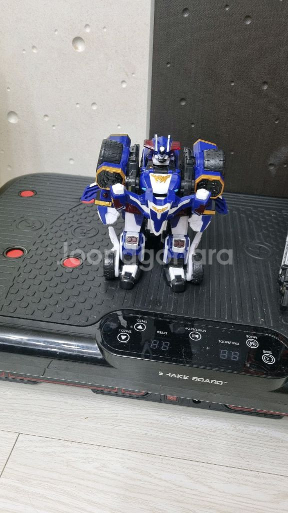 또봇 V 타이탄 세이버 스톰조 2종--2