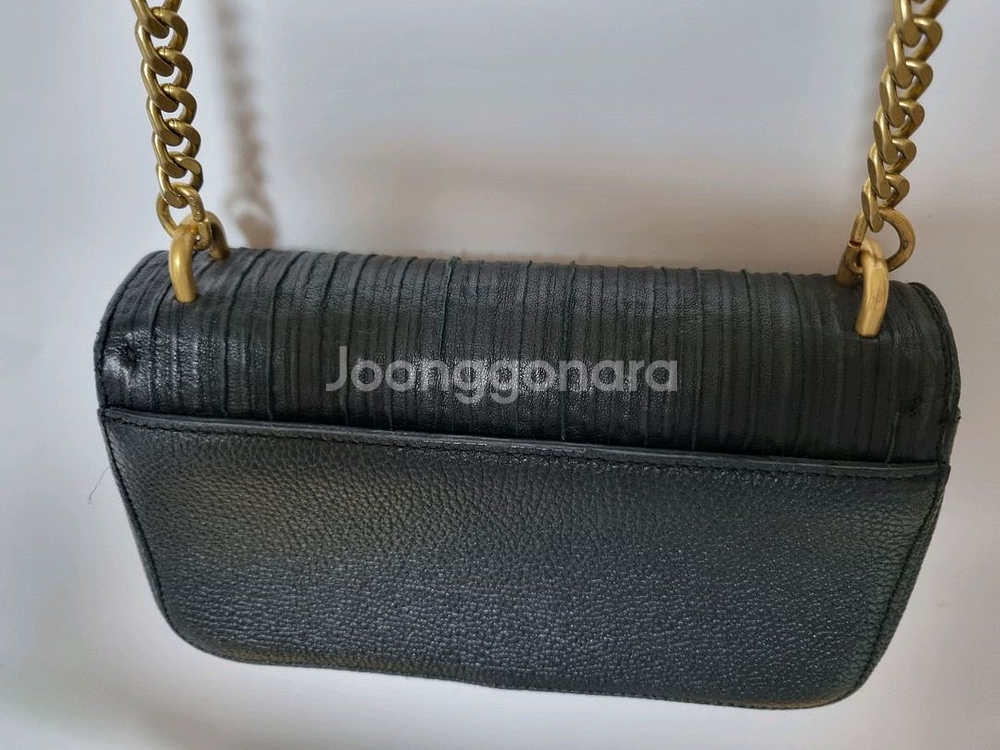 루즈 앤 라운지 블랙 체인백--4