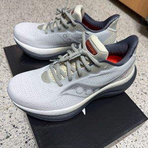 써코니 트라이엄프23 이미지