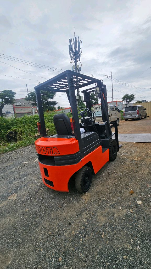 초특가 저렴한 도요타 가솔린 1.5톤 지게차 3m 수동 이미지