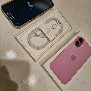 아이폰16 핑크 128GB 베터리100 민트급