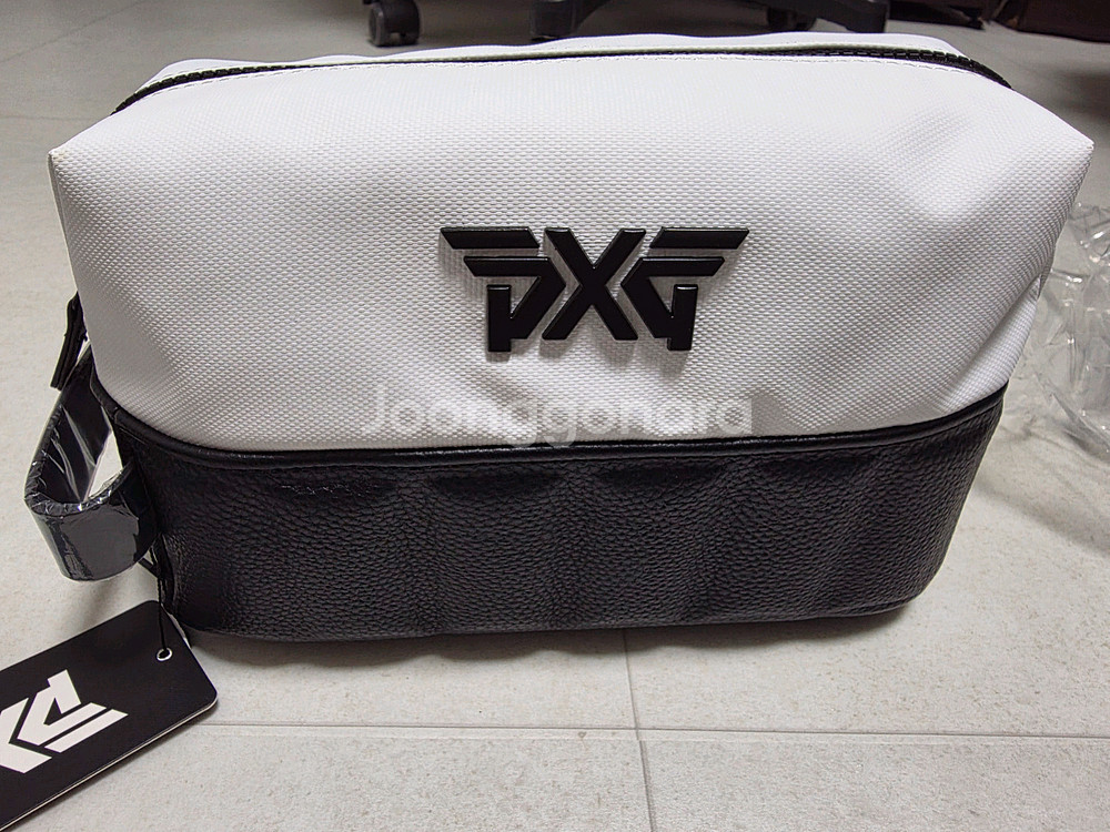 PXG 골프 파우치 새상품팝니다 블랙&화이트색상 손가방--5