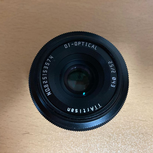 티티아티산 25mm 2.0 수동 렌즈 (소니e마운트)