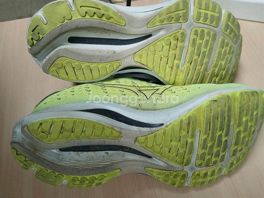 미즈노웨이브라이더25--3