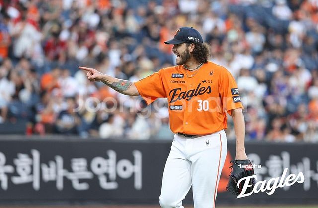 9.27(토) 한화 이글스 vs LG 1루 내야지정석--0