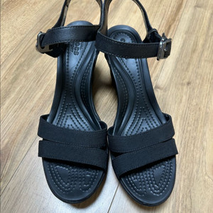 크록스 레이웨지2. w8 새신발