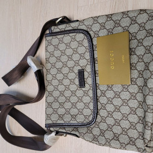 구찌 크로스백 미사용 상품